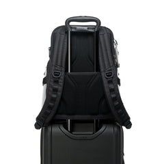 Tumi_156510_pearl_grey