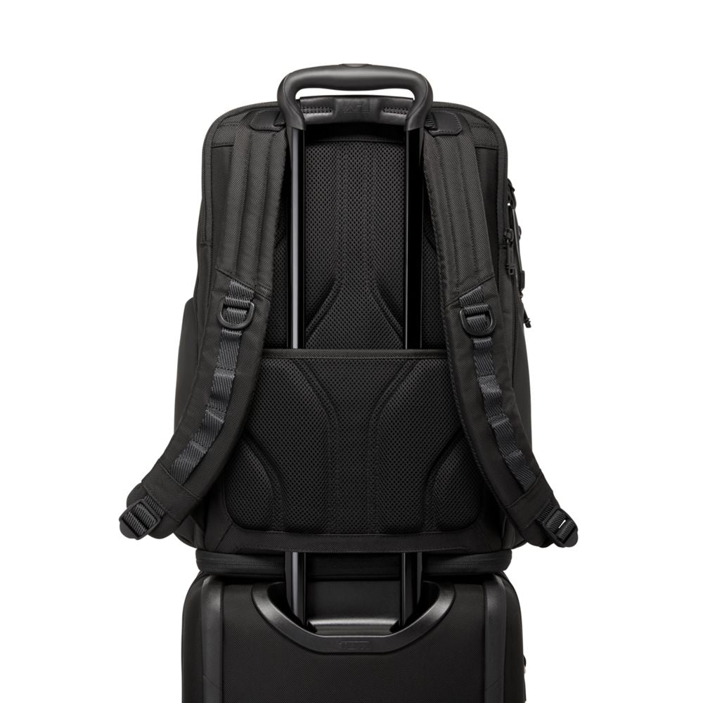 tumi_146689_black