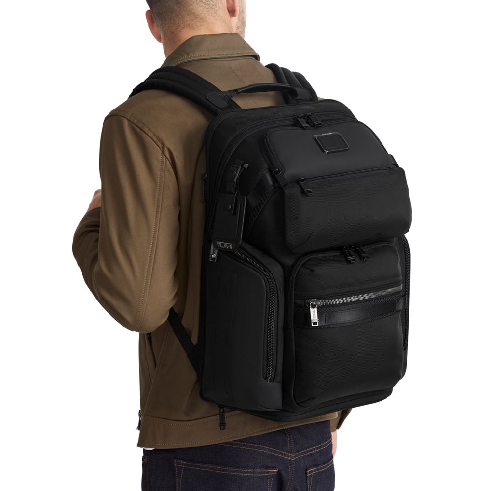 tumi_146689_black