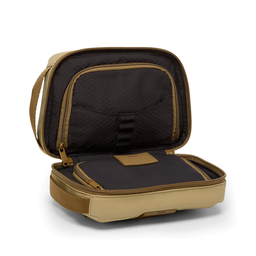 Tumi_159155_khaki