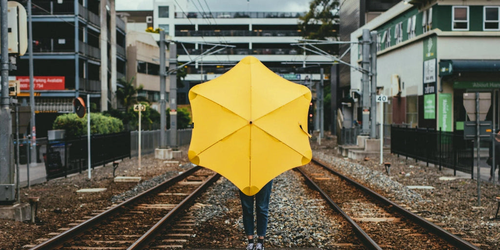 Best Compact Umbrella for Travel 2026