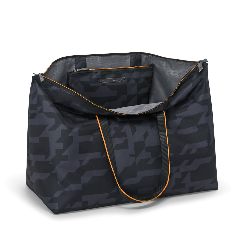 Tumi_159148_black_camouflage