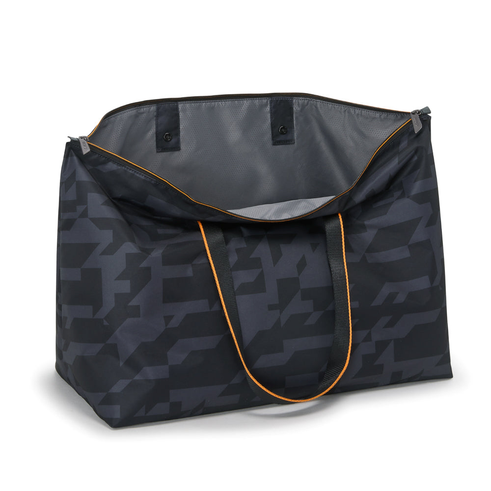 Tumi_159148_black_camouflage
