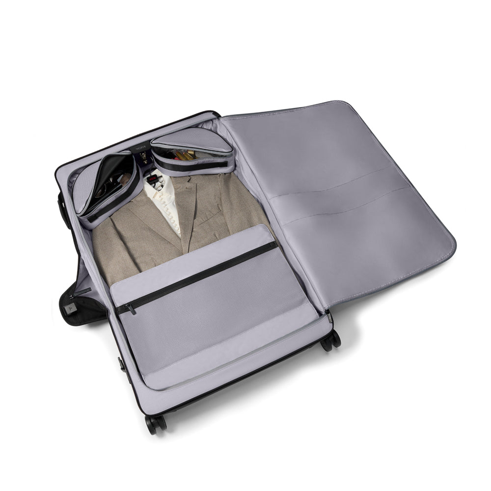 Tumi_161820_black