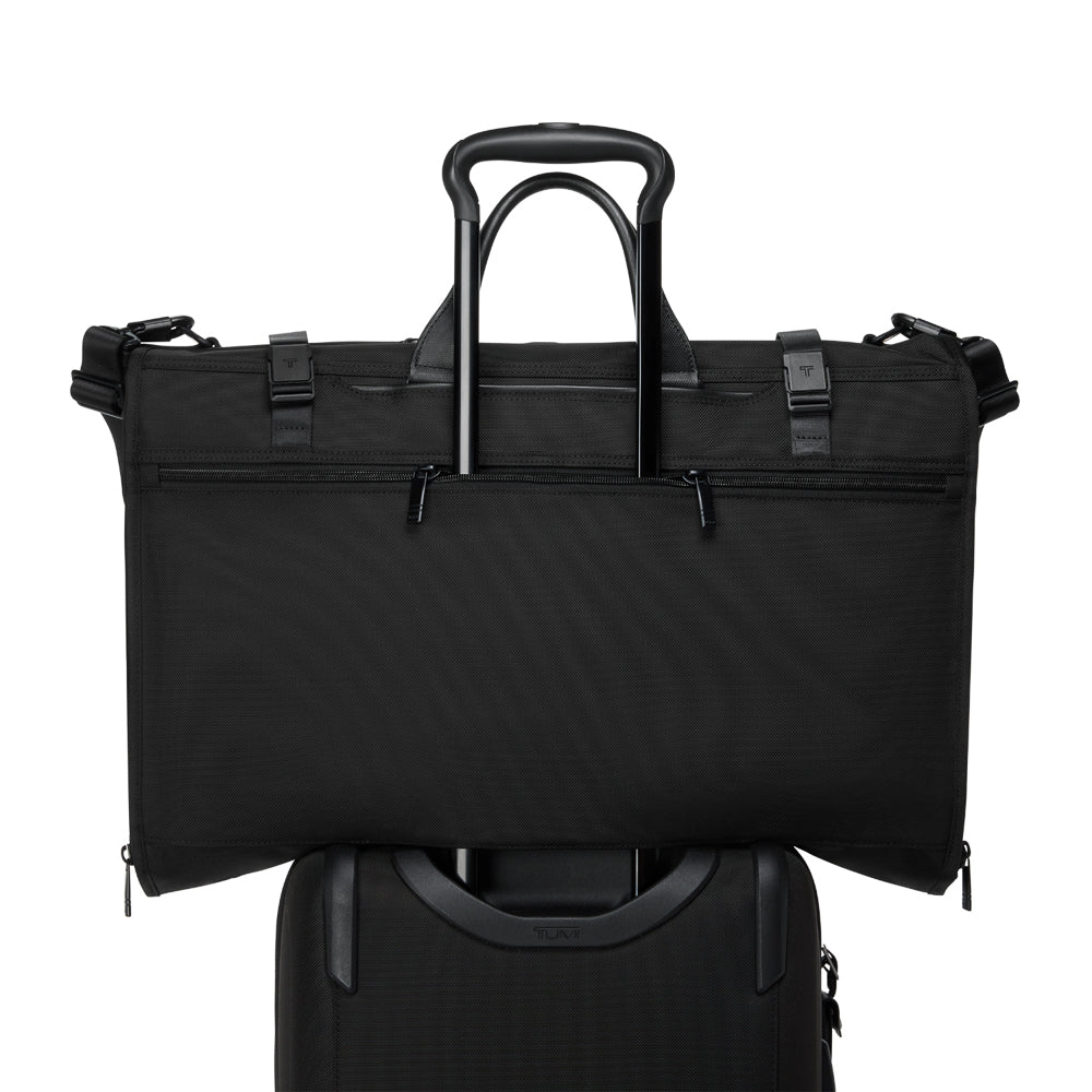 Tumi_161821_black