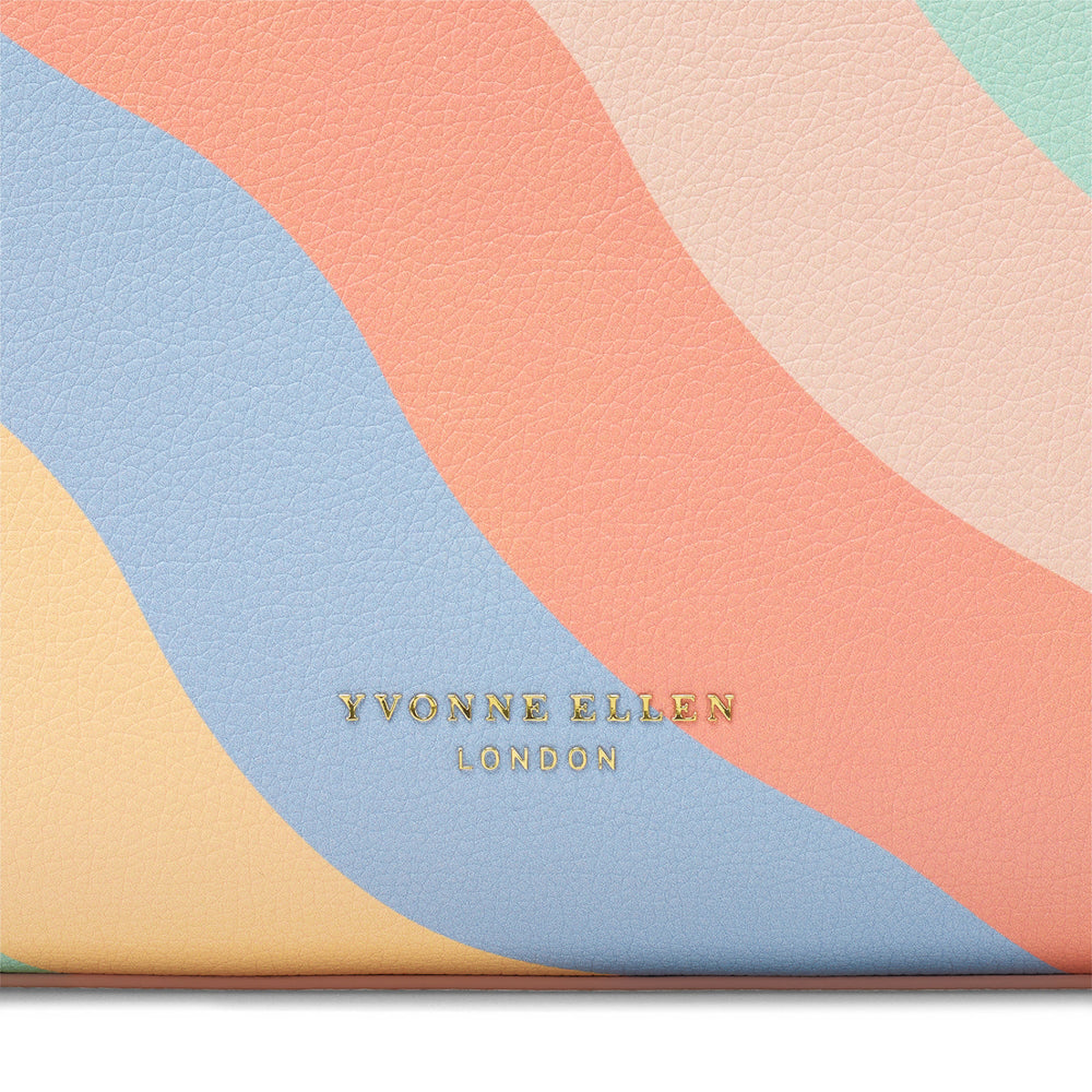 Yvonee_Ellen_YEB1001-001_wobble_stripe