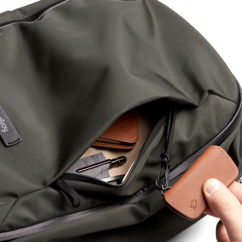 bellroy_BTWB-OLI-215_olive
