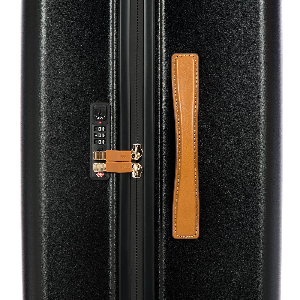 brics_baq08355_black