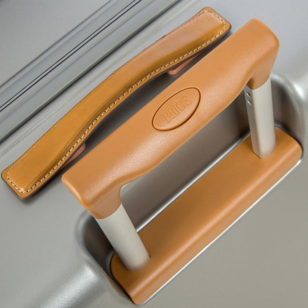 brics_baq08355_silver