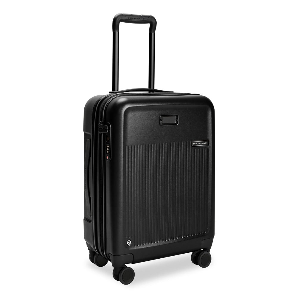 Briggs & Riley Sympatico 3.0 53cm expandable black carry-on spinner suitcase with wheels and handle for easy travel.