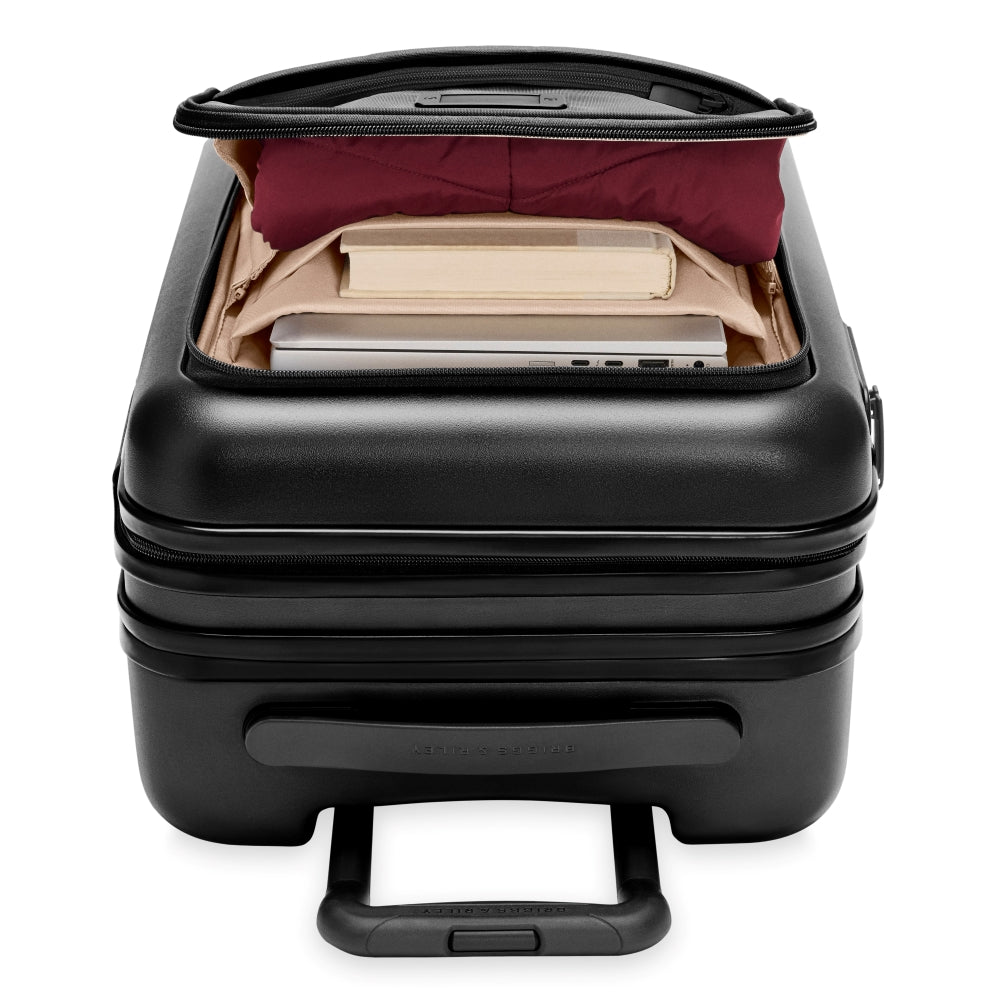 Briggs & Riley Sympatico 3.0 56cm black front pocket cabin luggage suitcase with spinner wheels.