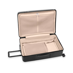 Briggs & Riley Sympatico 3.0 black 86cm extra large spinner suitcase with four wheels and spacious interior.