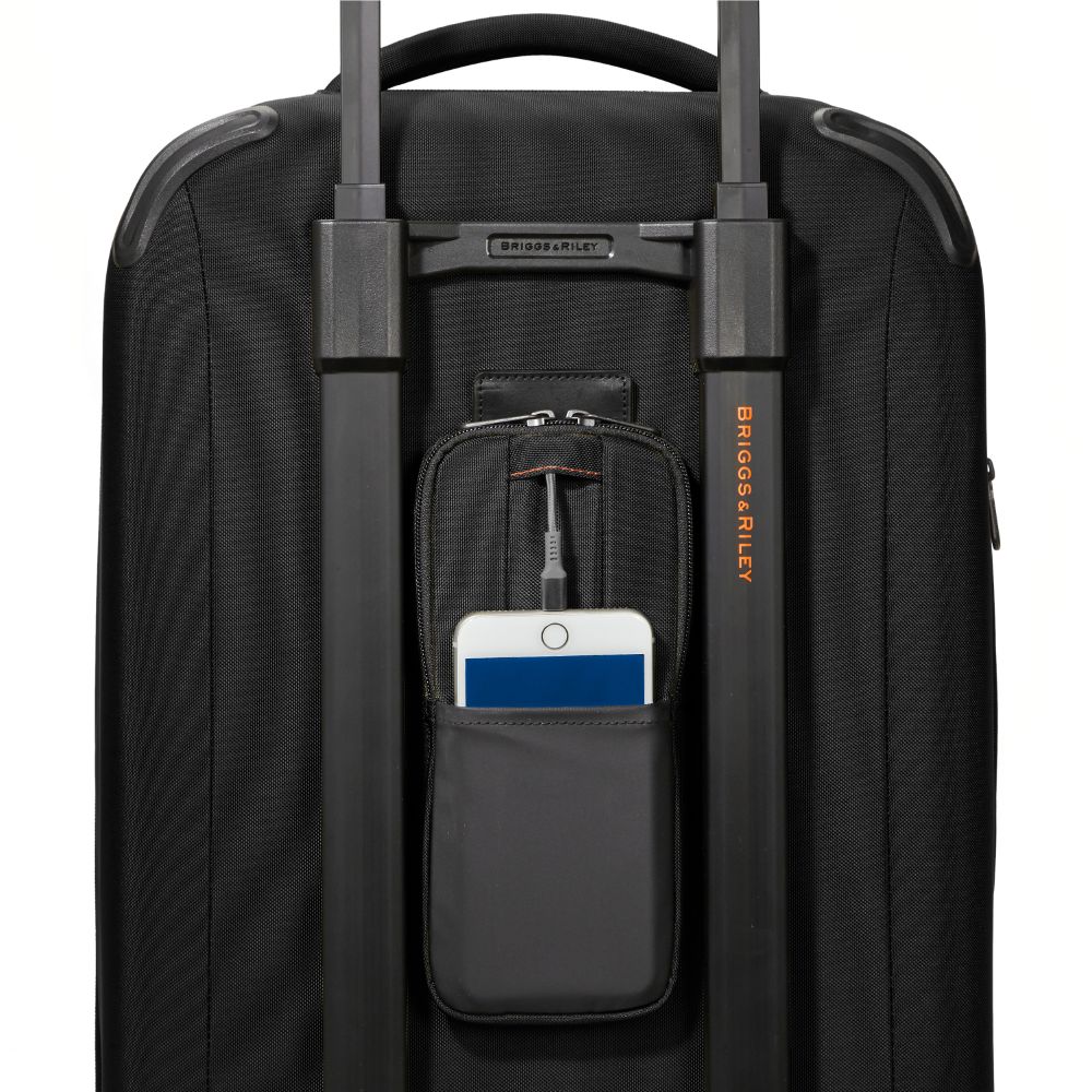 Briggs & Riley ZDX 53cm black carry-on spinner cabin luggage with smooth wheels and durable exterior.