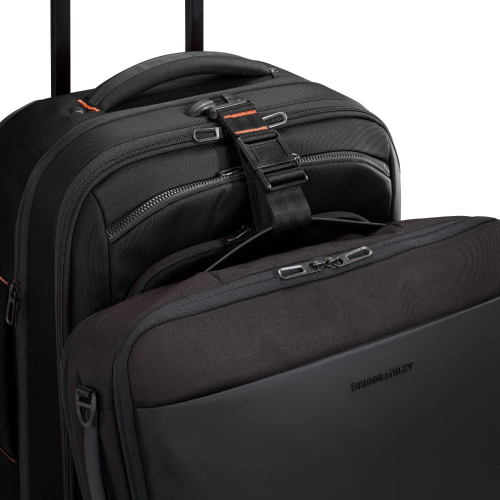 Briggs & Riley ZDX 53cm black carry-on spinner luggage with smooth wheels and spacious interior for travel convenience.
