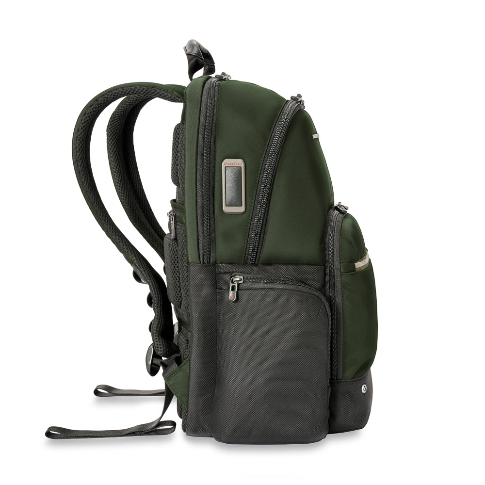 briggs_and_riley_ak126_green