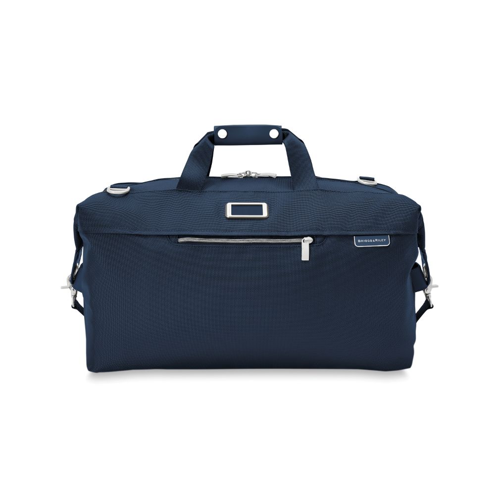 Briggs & Riley Baseline 2 navy weekender duffle bag showcasing spacious design and durable fabric.
