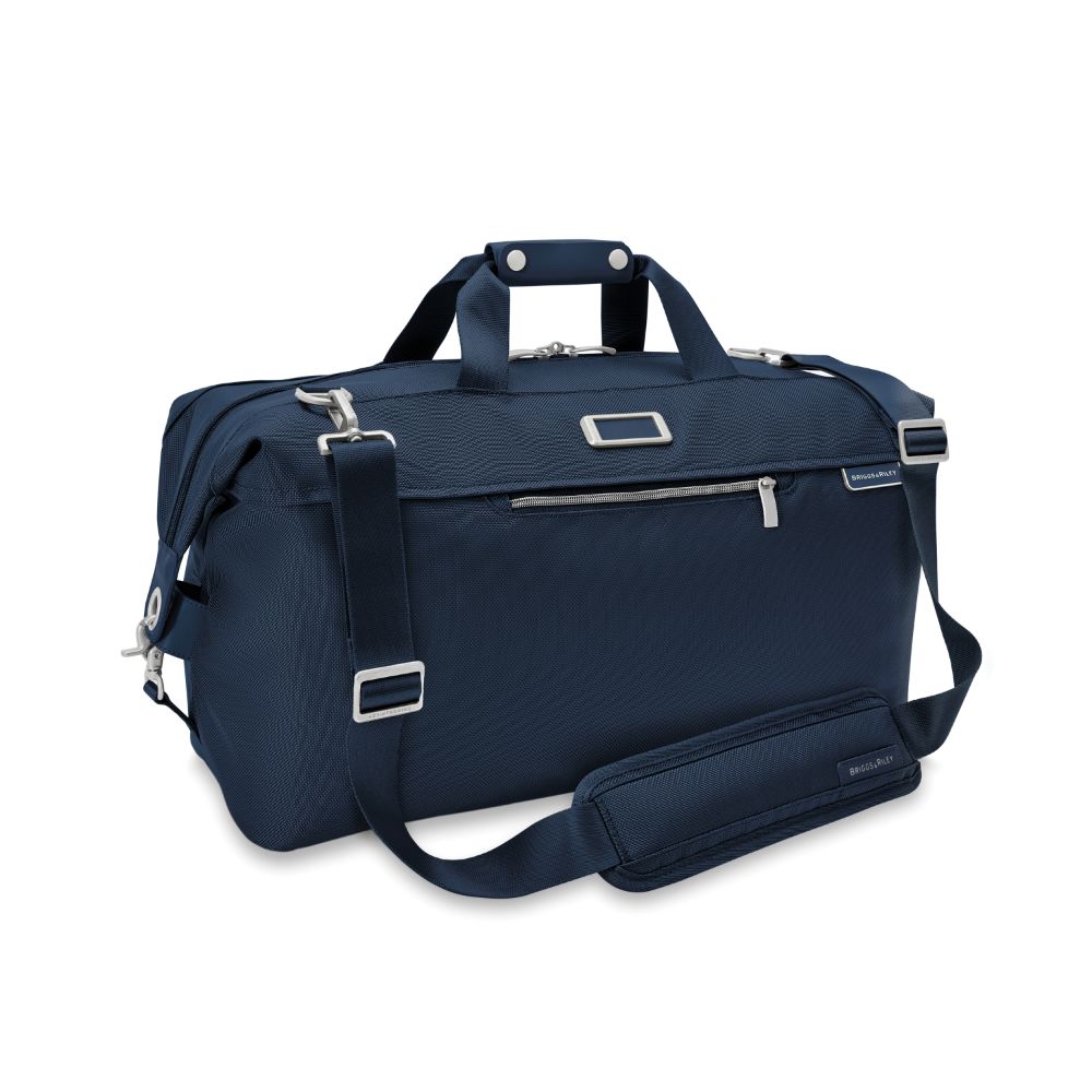 Briggs & Riley Baseline 2 Weekender Duffle in navy with spacious compartments and durable fabric for travel.