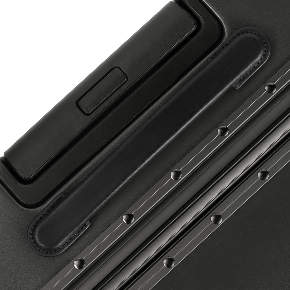 carl_friedrik_CF10201_black