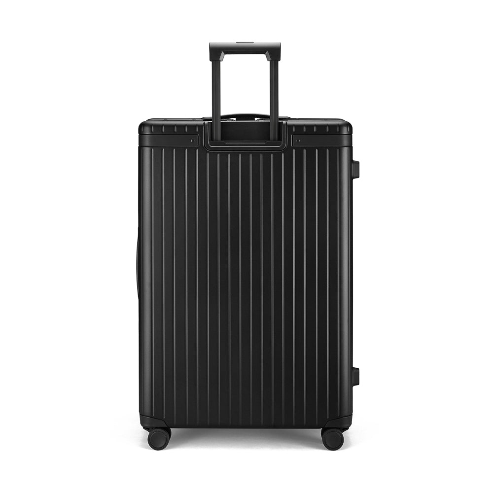 carl_friedrik_CF00109_black
