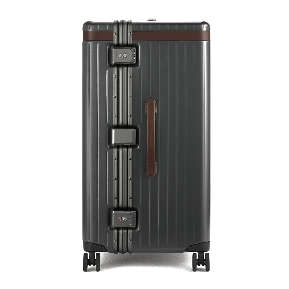 carl_friedrik_cf10705_trunk_chocolate