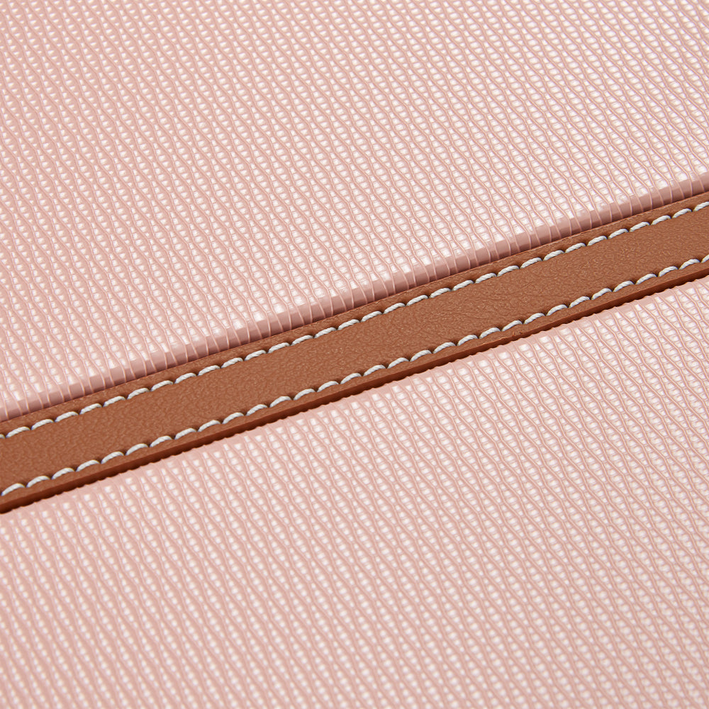 delsey_167680119_light_pink