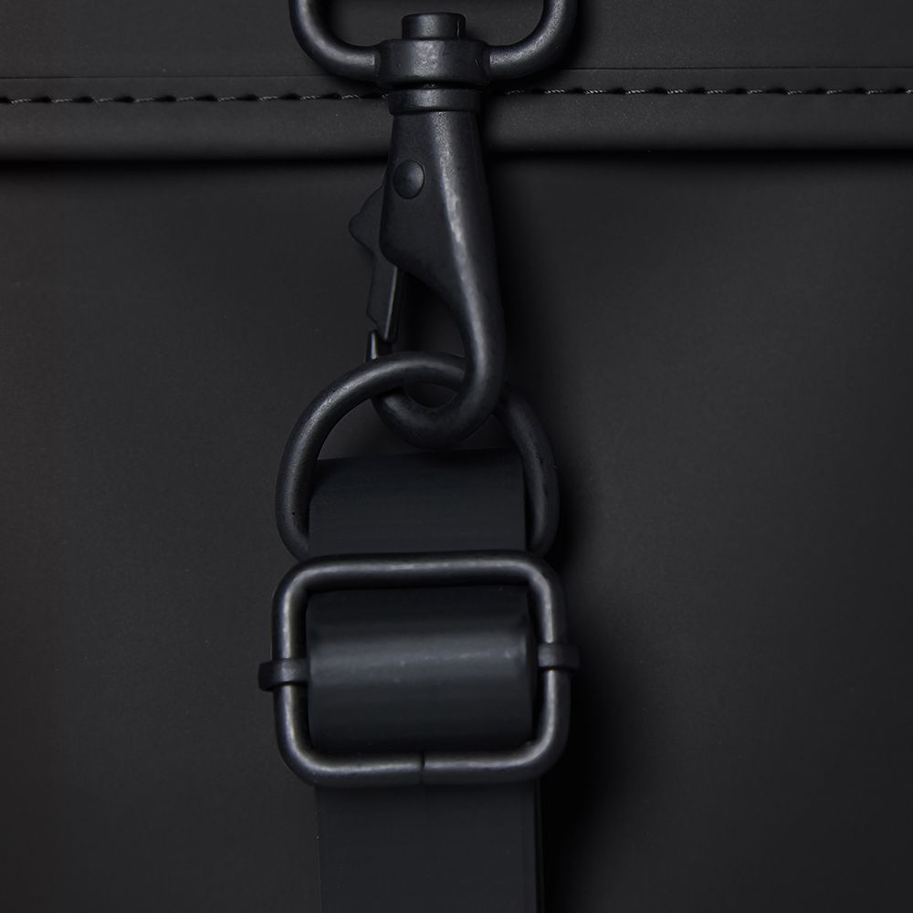 rains_12800_black