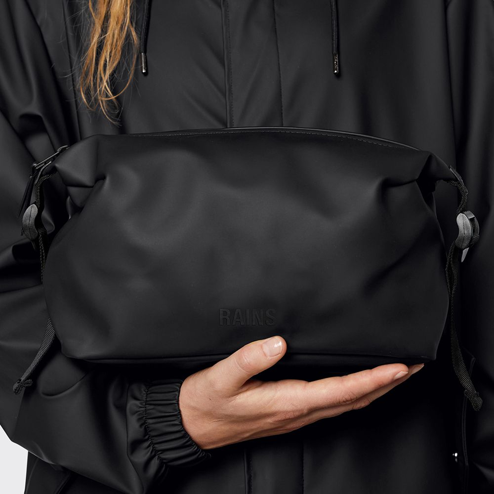 rains_15630_black