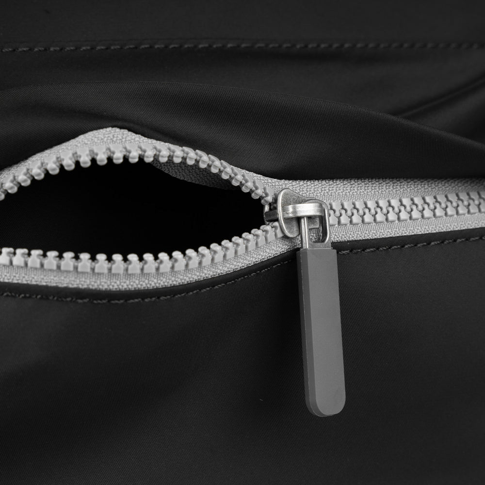 roka_TRAFBMRNBLA_black