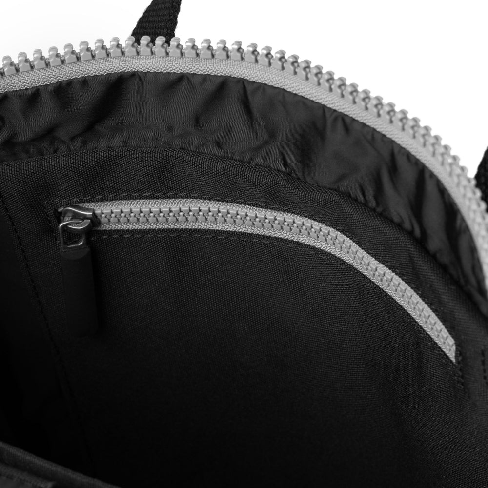 roka_BLCANFBMRCASH_black_label