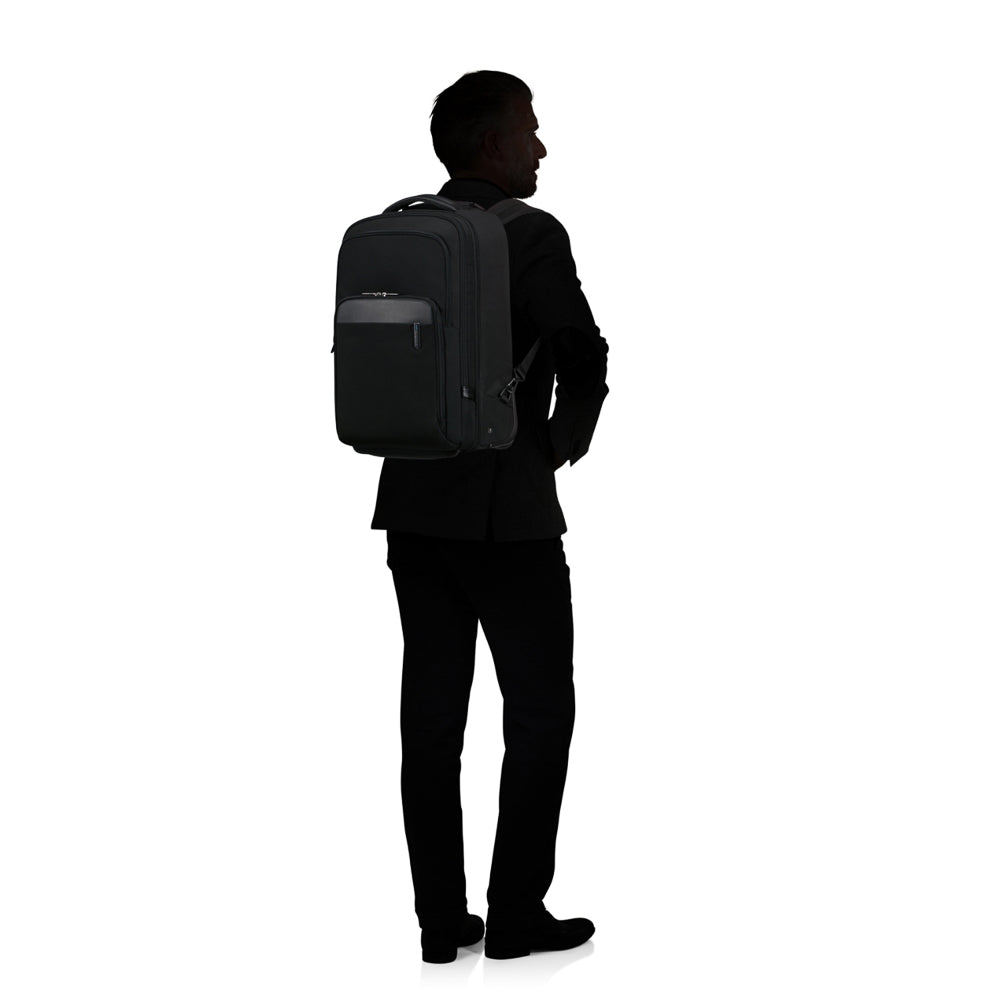 Samsonite Evosite 17.3" wheeled backpack in black, featuring multiple compartments and retractable handle for easy transport.