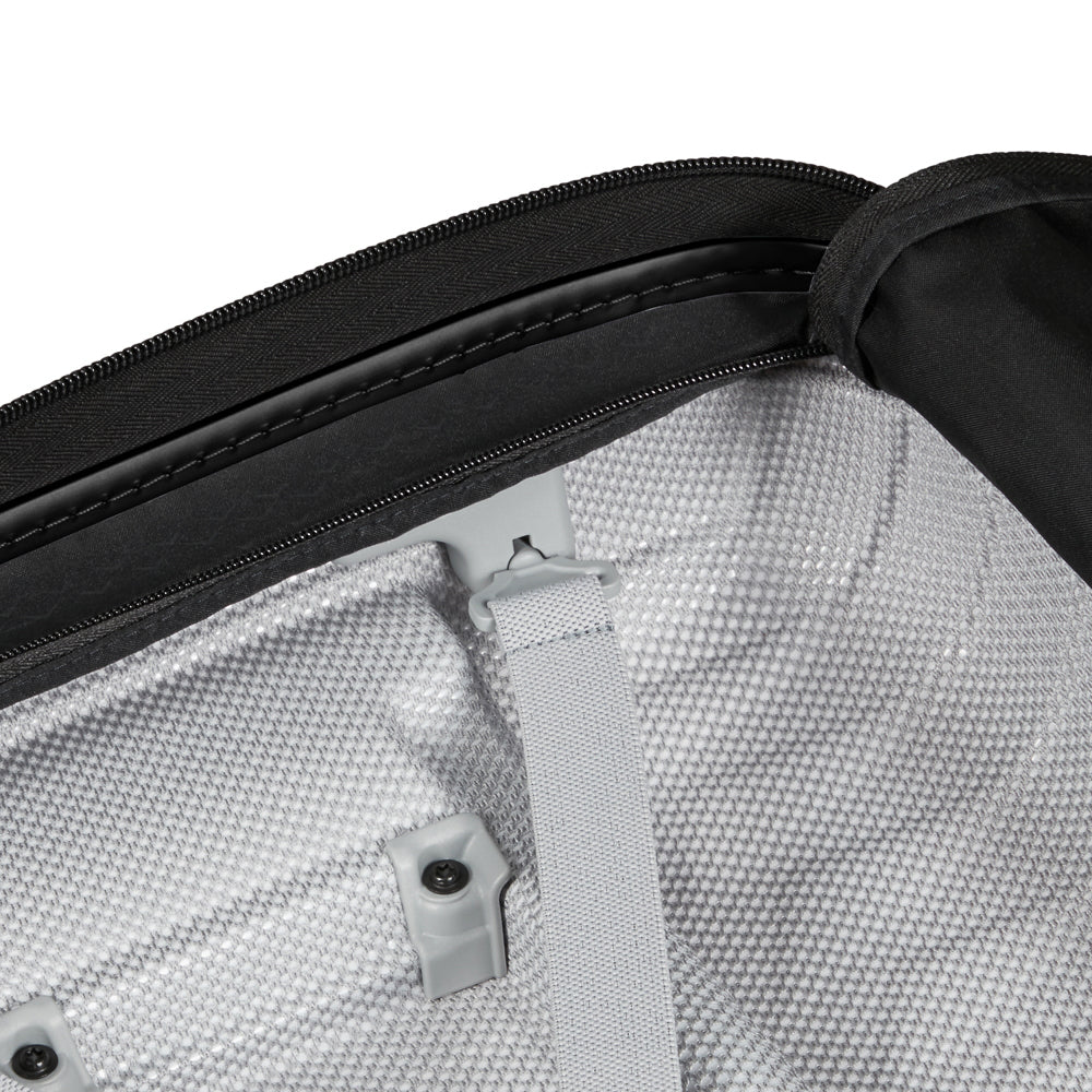 55cm Samsonite Proxis expandable cabin spinner suitcase in vibrant flame color, showcasing 360-degree wheels and sturdy handle.