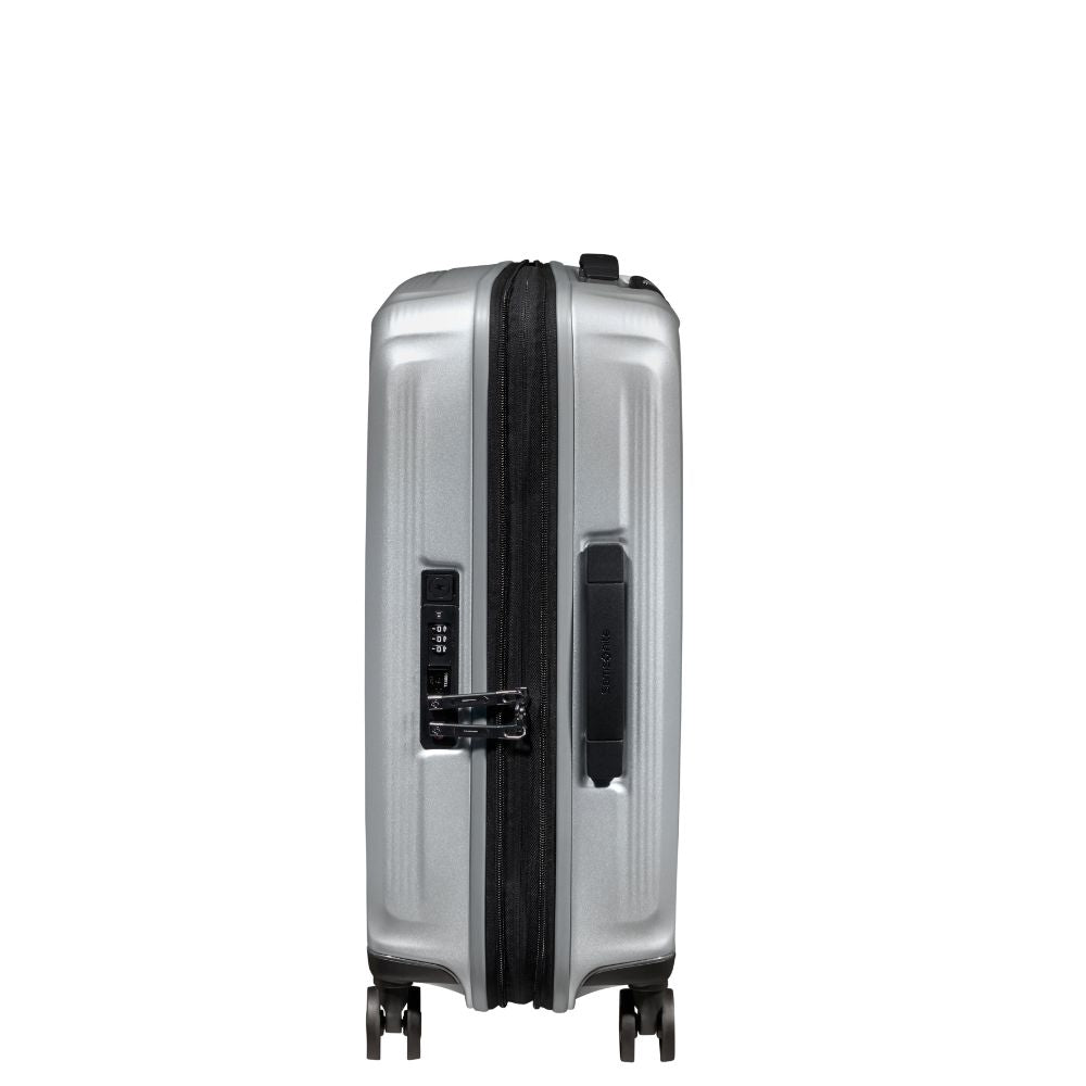 Samsonite Nuon 55cm Spinner in Matt Silver