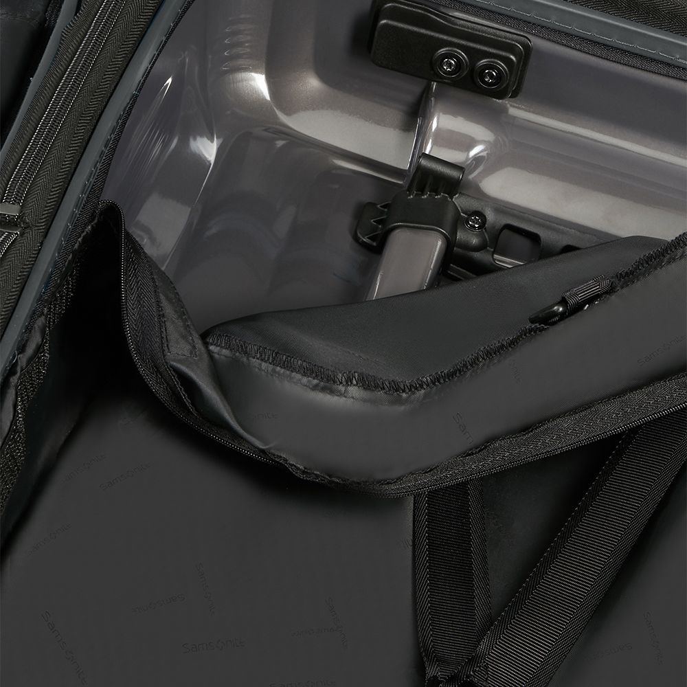 Samsonite Nuon 55cm Spinner in Matt Silver