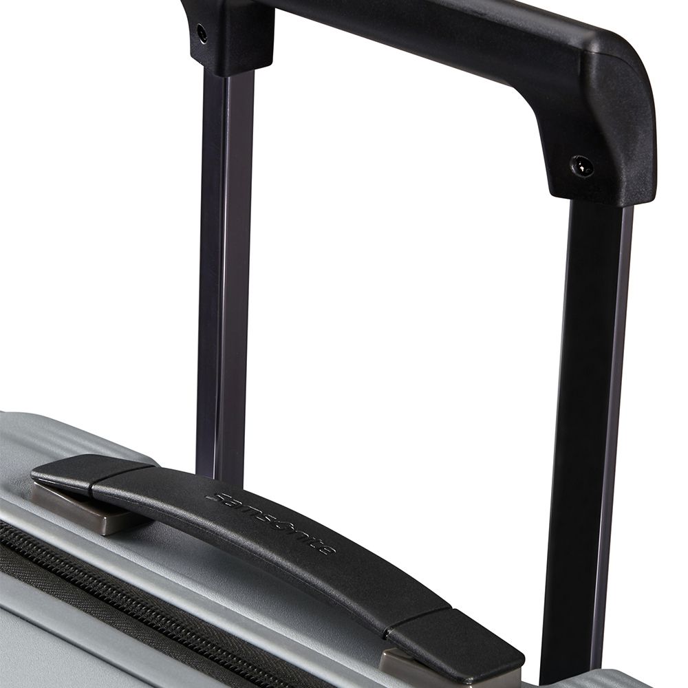 Samsonite Nuon 55cm Spinner in Matt Silver