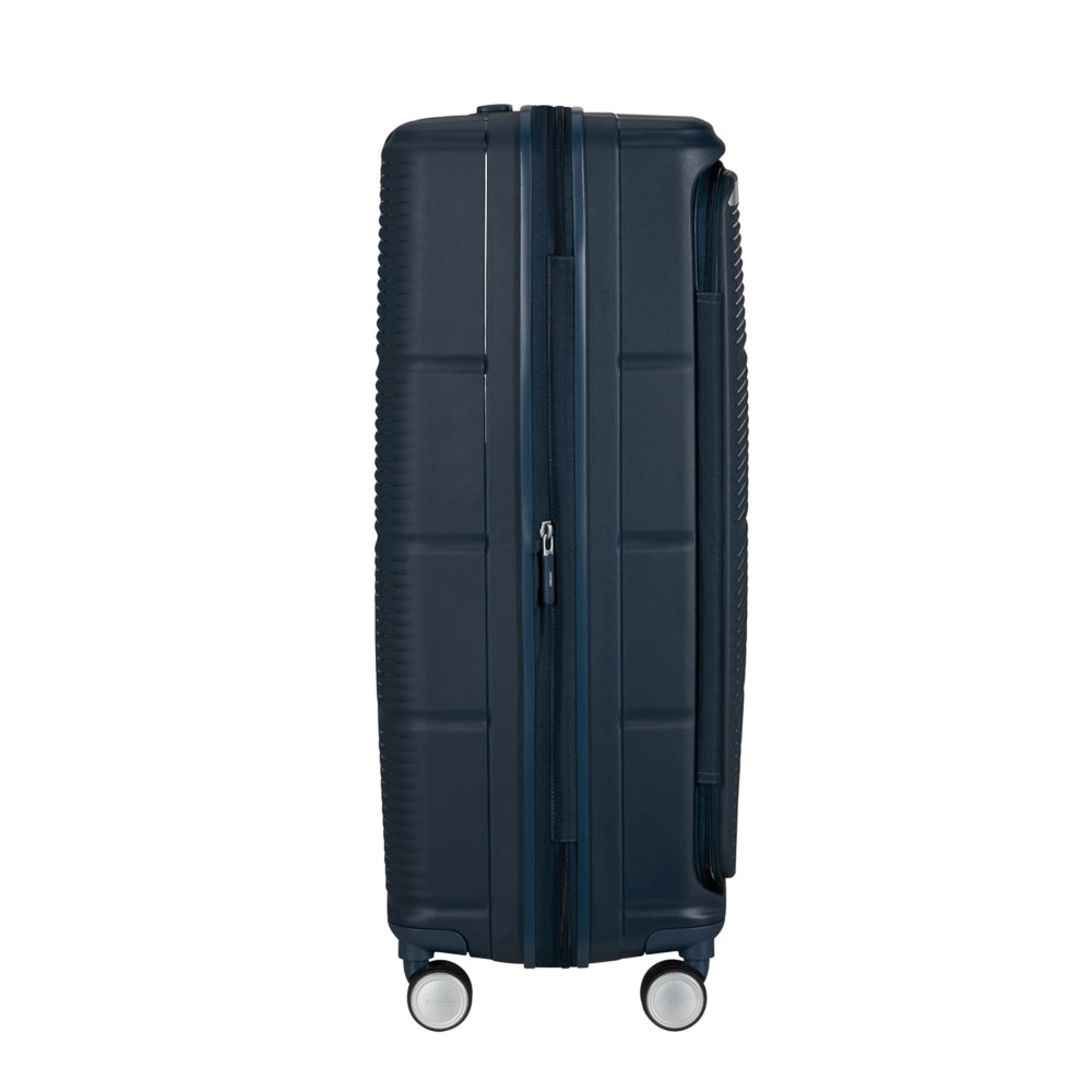 Navy 75cm expandable spinner suitcase by Samsonite, featuring four wheels and a sturdy design for easy travel.