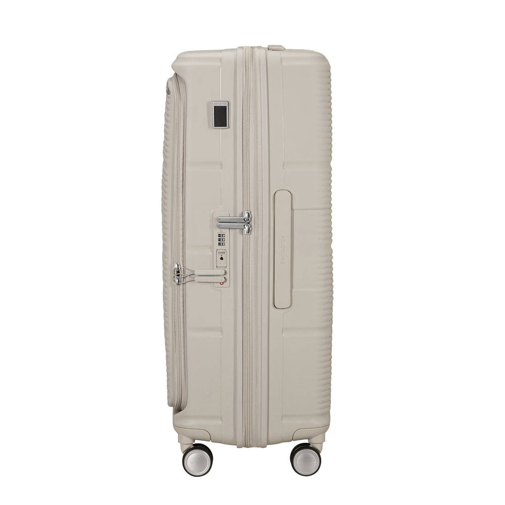 White 75cm expandable spinner suitcase by Samsonite, featuring four wheels and a sturdy handle for easy travel.