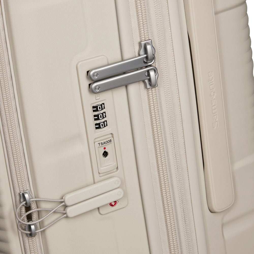 White 75cm expandable spinner suitcase by Samsonite, featuring smooth wheels and a durable exterior for travel convenience.