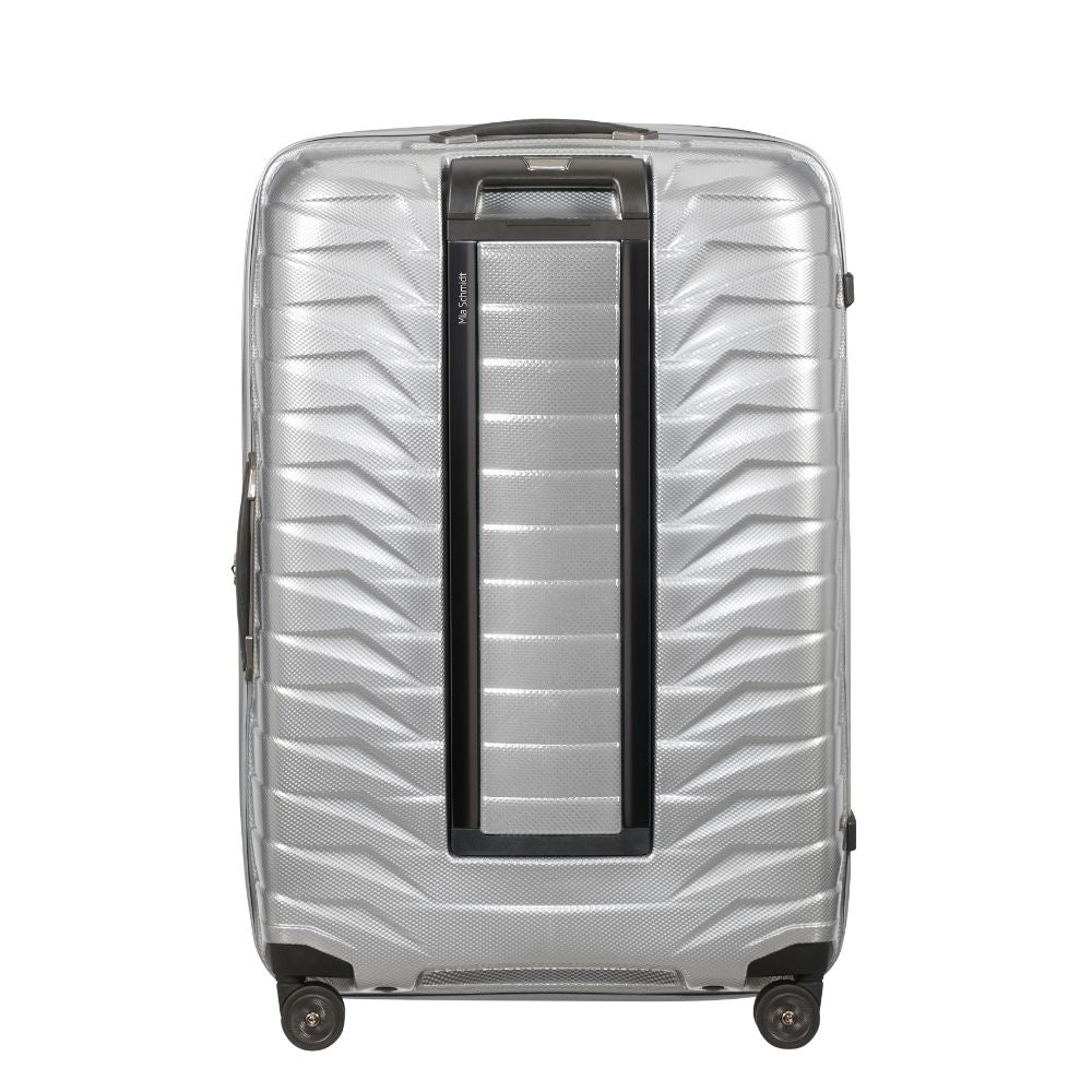 Samsonite Proxis 75cm silver spinner suitcase with four wheels and a sturdy handle for easy travel.