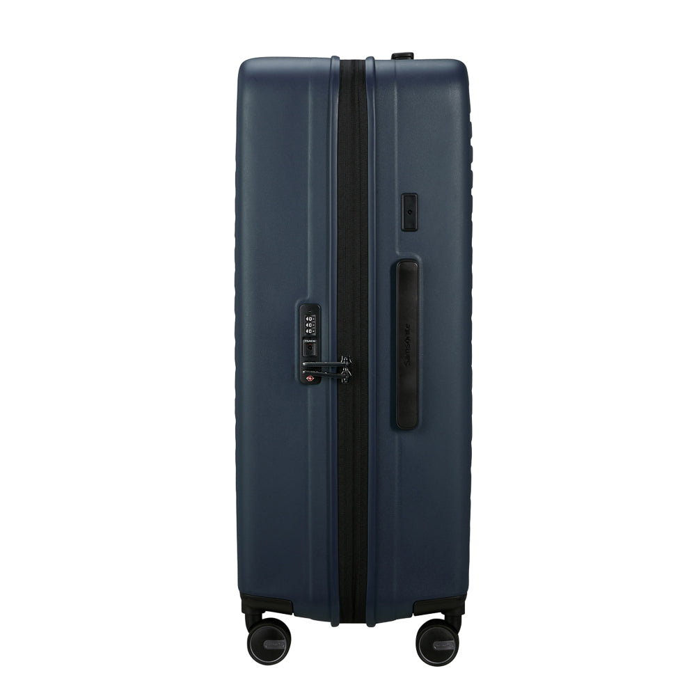 75cm Spinner Suitcase by Samsonite Luggage in midnight color, showcasing a durable design and smooth-rolling wheels.