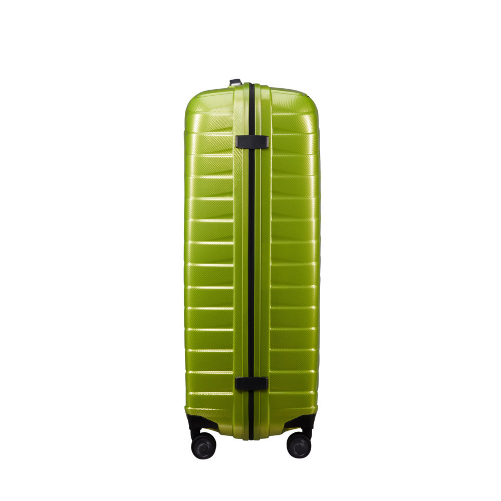 81cm Proxis spinner suitcase in lime green by Samsonite, showcasing a durable exterior and smooth wheels for easy travel.