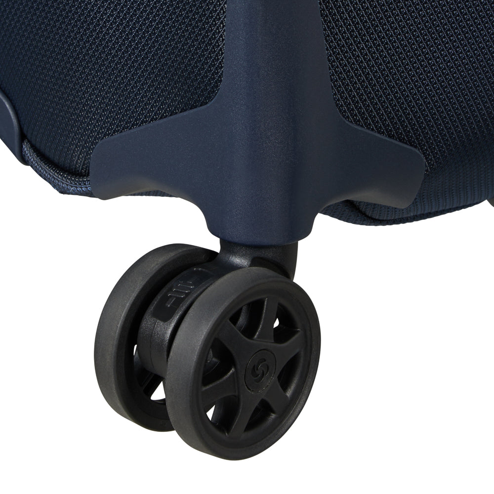 Midnight blue Samsonite Respark 82cm spinner suitcase with smooth wheels and sturdy handle, perfect for check-in luggage.