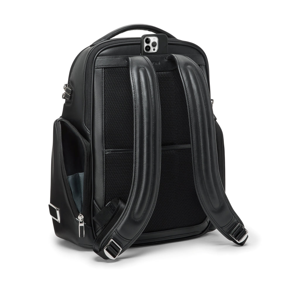 TUMI ARRIVE' Barkerリュックバッグパック通勤／ビジネス正規品 Tumi Barker Leather Large Backpack - Arrive At £1,150.00 | Case