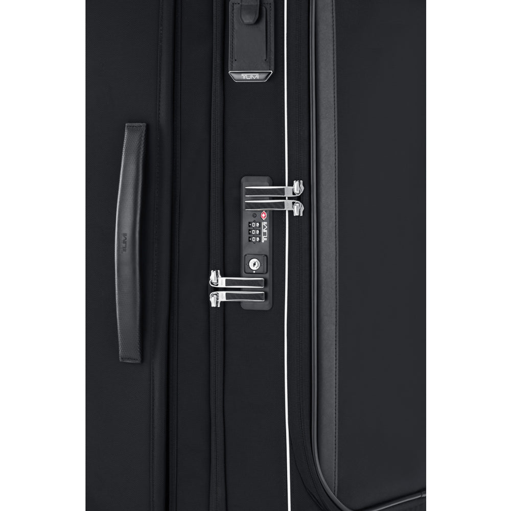 Tumi_156454_black