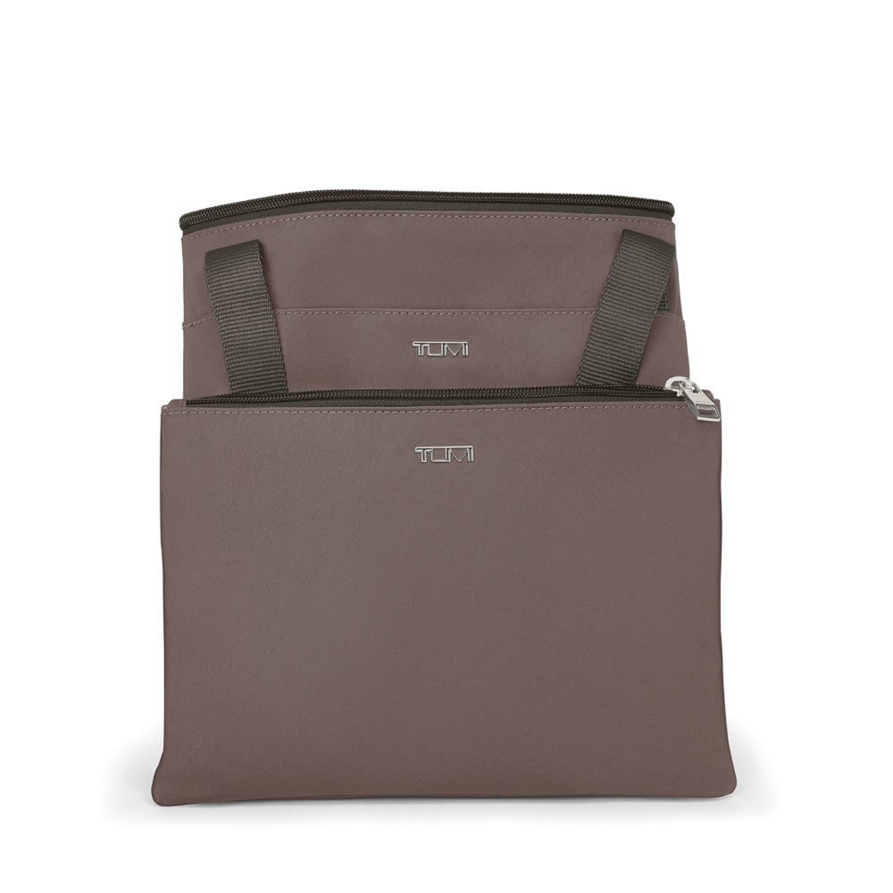 tumi_146589_mink