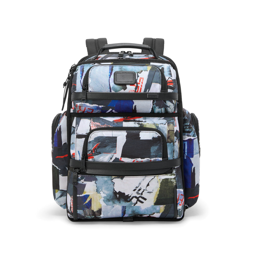 Tumi_156482_poster_print